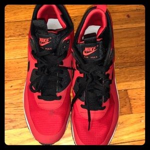 Nike air maxes